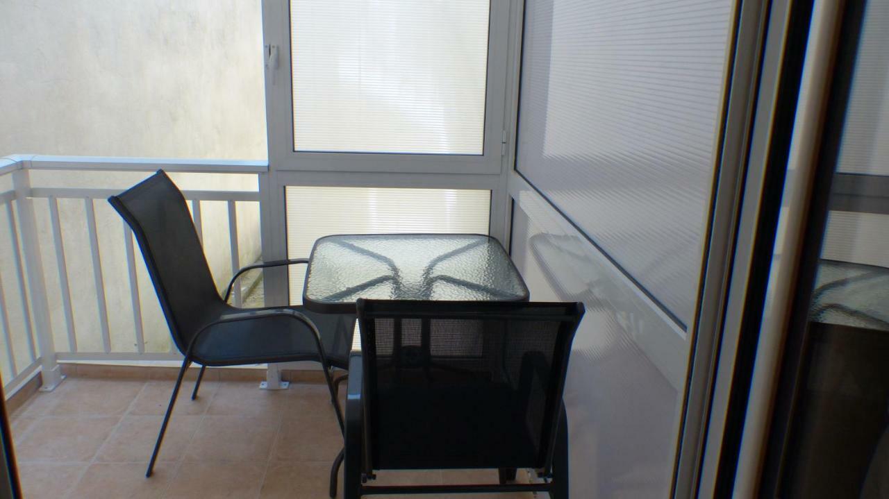 White Apartment 70M From The Sea Nea Peramos  Exterior photo